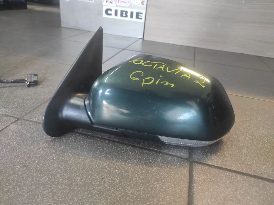 SKODA OCTAVIA 2 6 PIN ZIELONE LUSTERKO LEWE KIEROWCY SPRAWNE WYSYŁKA !!!