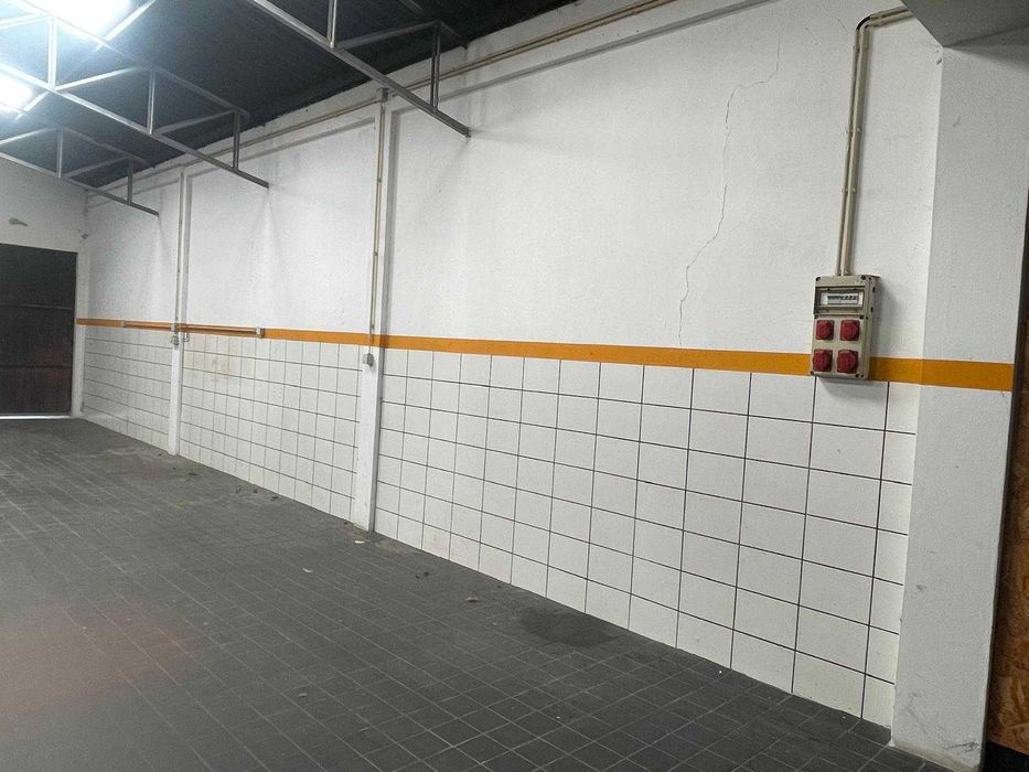 Armazém / Espaço comercial