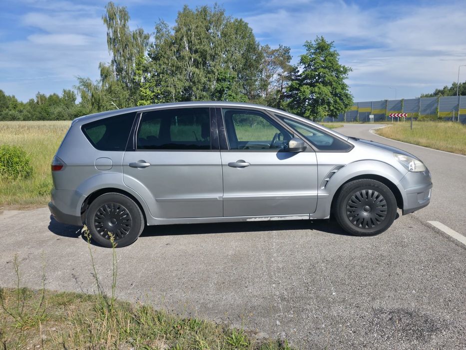 Ford S-max sprzedam - peknieta przednia szyba