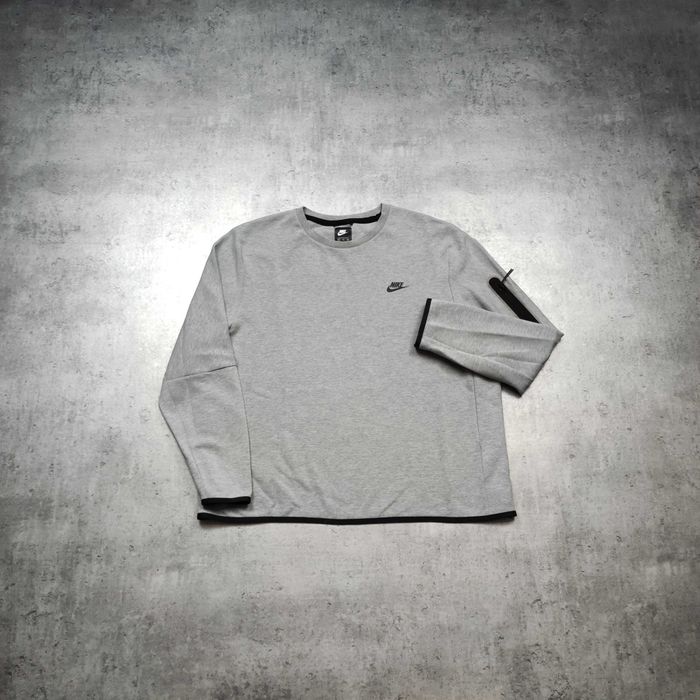 MĘSKA Bluza bez Kaptura PREMIUM Kieszonka Nike Tech Fleece Szara Logo
