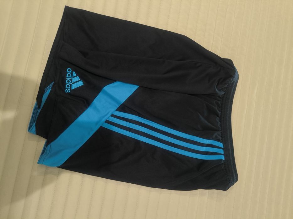 Calções adidas S