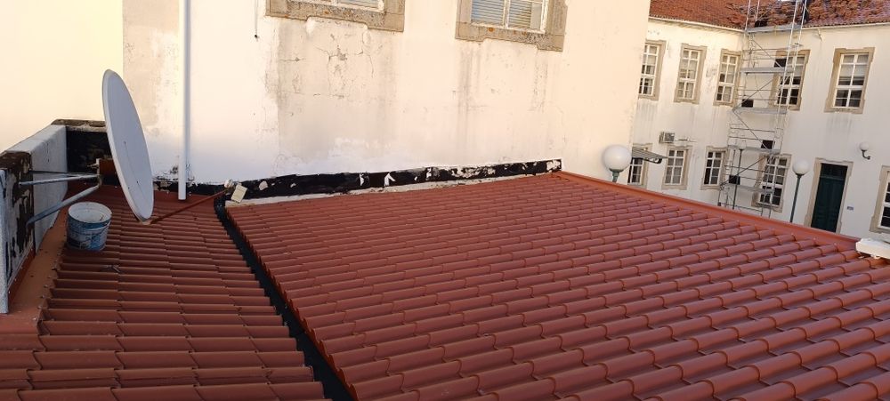 Reparação e Limpeza de telhados - Construção Civil