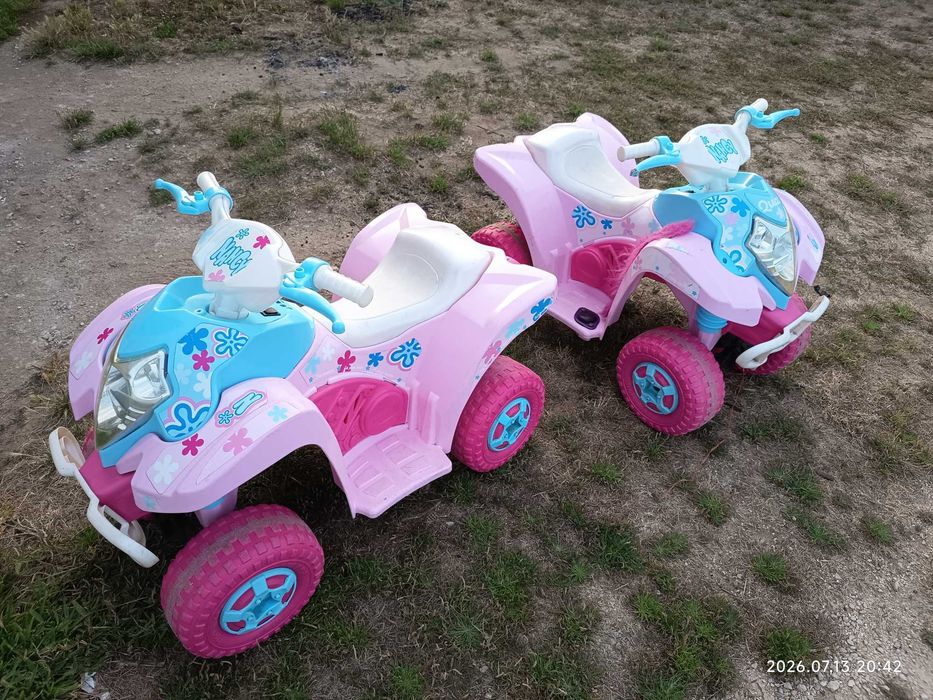 2 Motos 4 elétricas de criança.