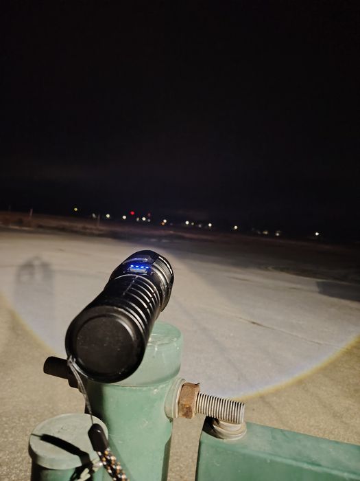 W522 – Spot Brutal, Alcance de 700 m e Potência Máxima