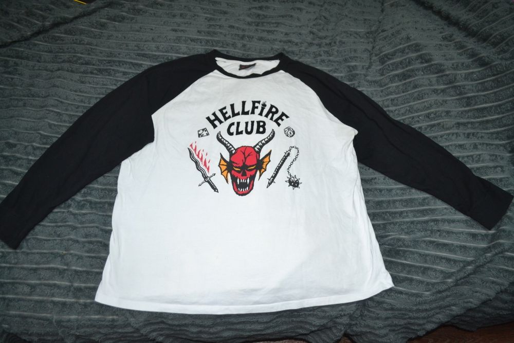 Футболка Stranger things.Hellfire club.
