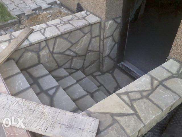 Twardy kamień naturalny piaskowiec na posadzki