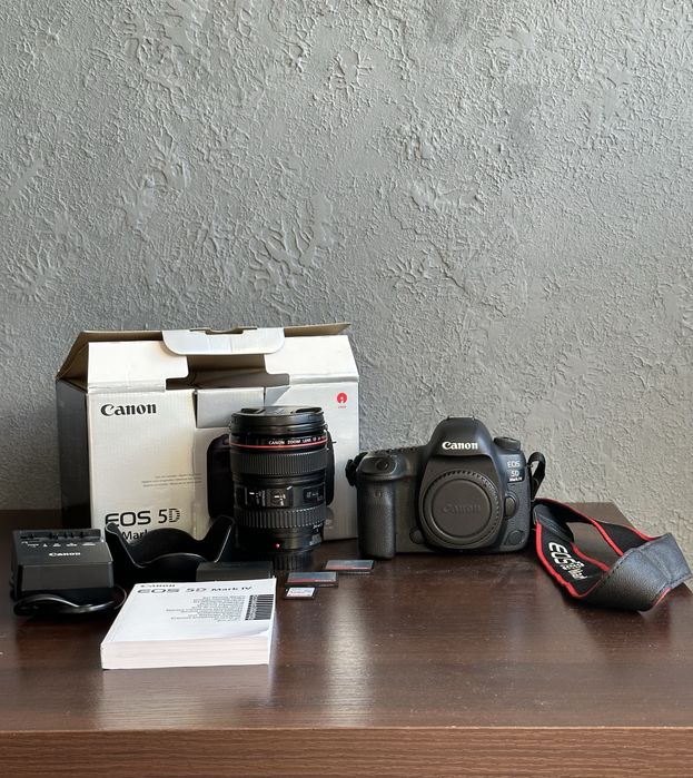 Canon 5d mark IV z obiektywem 24-105