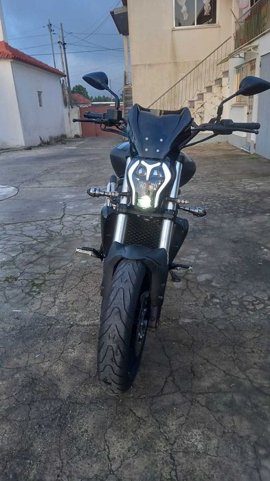 Benelli 502c mota