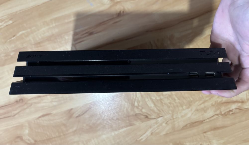 PlayStation 4Pro 1TB