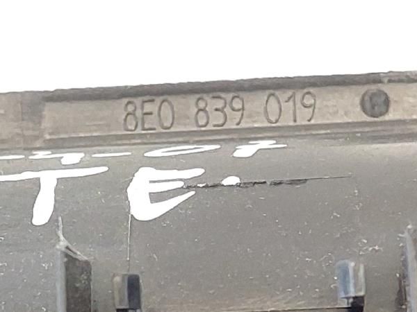 Puxador interior porta trás esquerdo AUDI A4 Avant (8ED, B7)