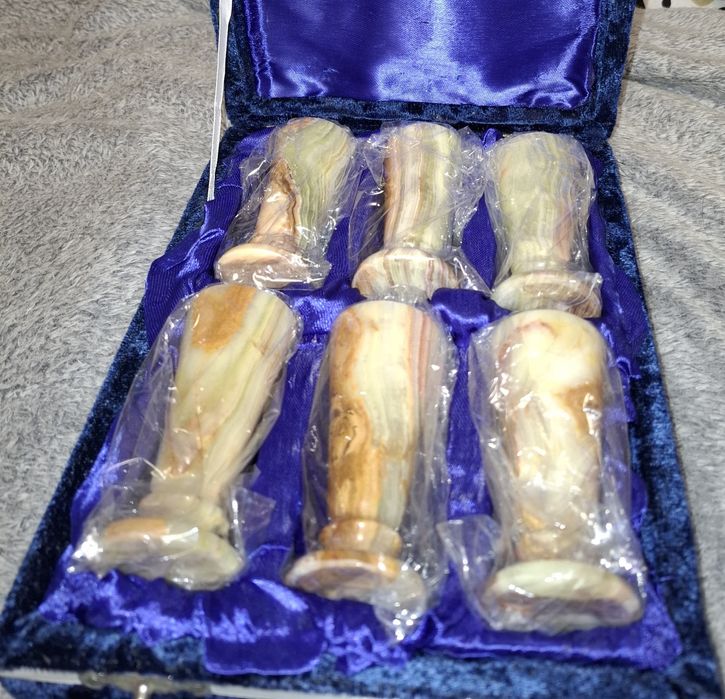 Новый набор рюмок из белого оникса