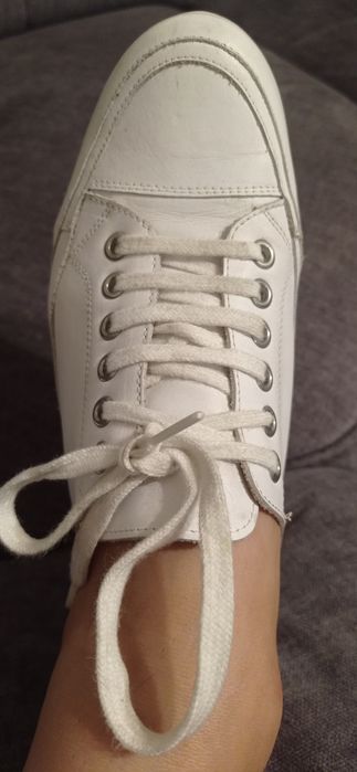 KMB-skorzane hiszpańskie sneakersy 39