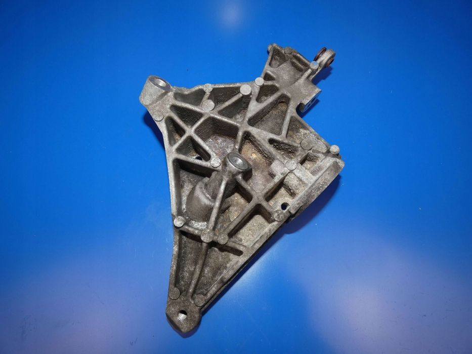 JAGUAR XJ X351 XF X250 3.0 D ŁAPA MOCOWANIE SILNIKA ALTERNATORA