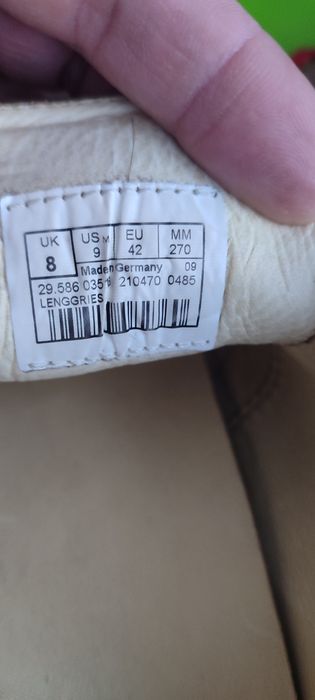 Чоловічі кросівки Lowa