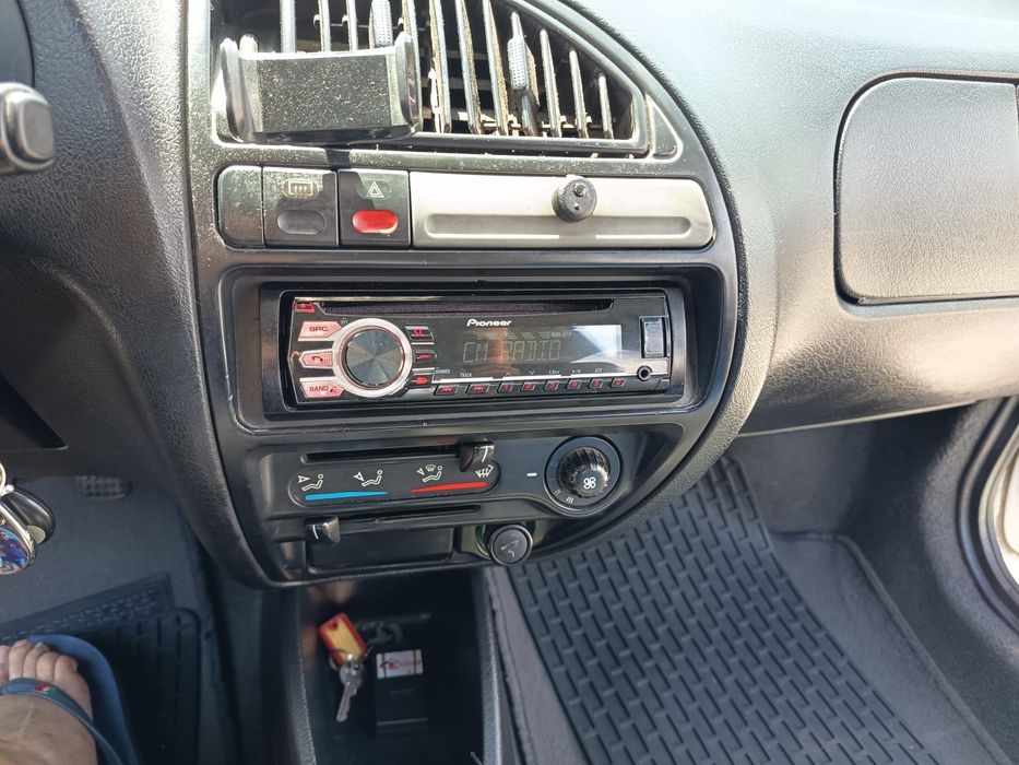 Vendo Citroên Saxo 1.1  sx ano 1998