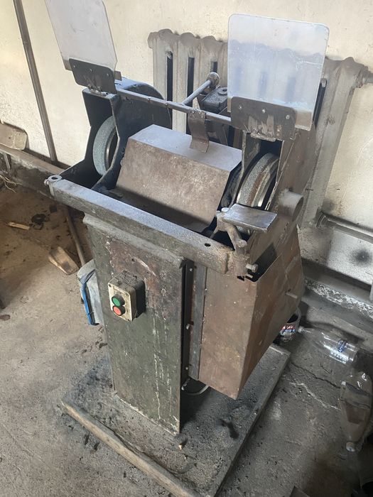 Точильний станок