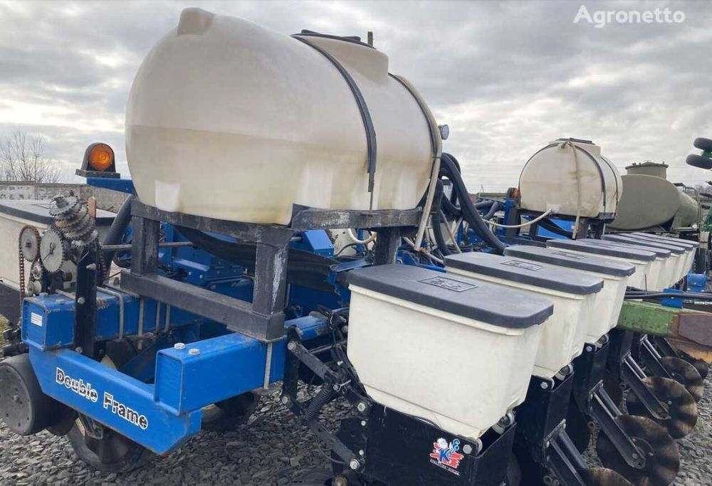 Сівалка точного висіву пневматична Kinze 3000 TWIN