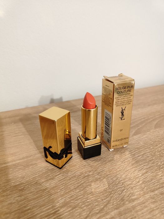 Kosmetyki Yves Saint Laurent