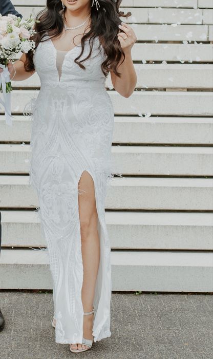 Sukienka ślubna biala