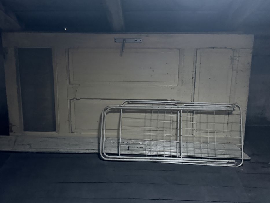 Oddam drzwi 2 szt stare poniemieckie, jedne z szyba , drugie pelne