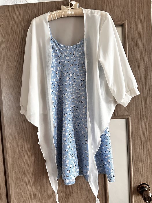 Легкое летнее платье с накидкой