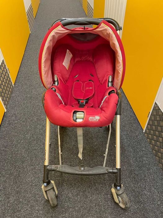 Carrinho de bebe com ovo Confort