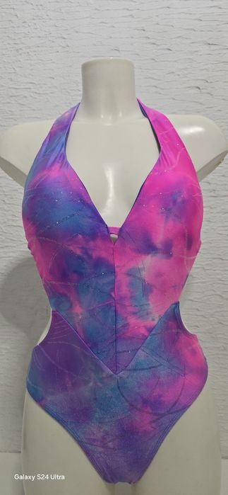 Confecção de swimwear bikinis e fatos de banho