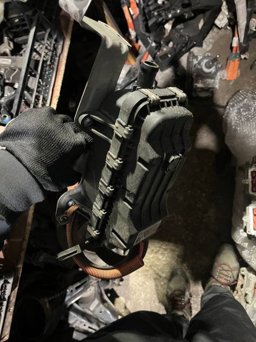 Обігрівач Обогреватель Ford C-max plug in hybrid MK2 13-18