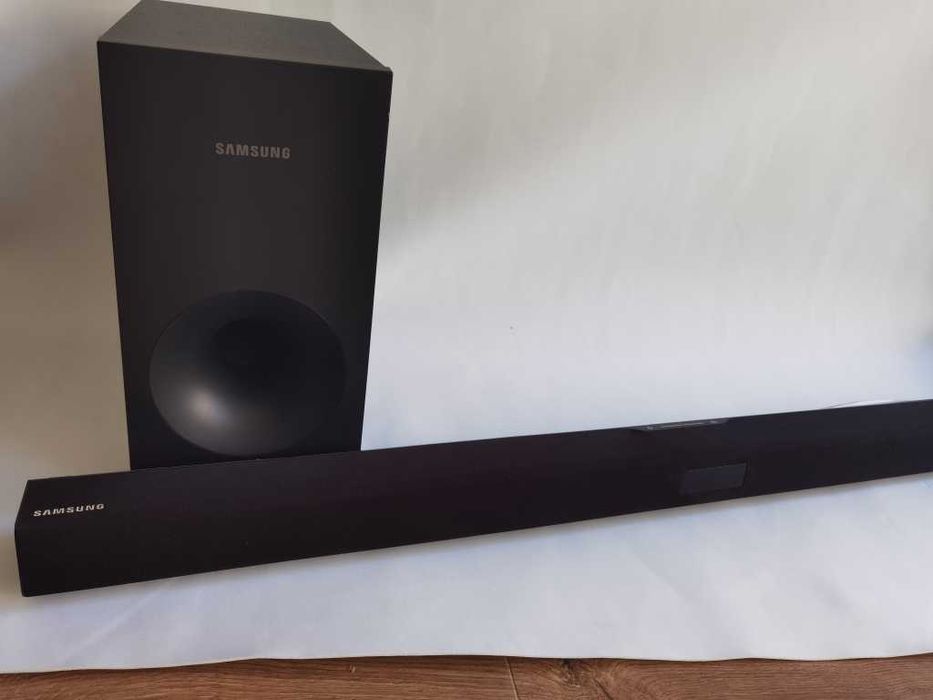Samsung Soundbar HWJ355 - Preto
