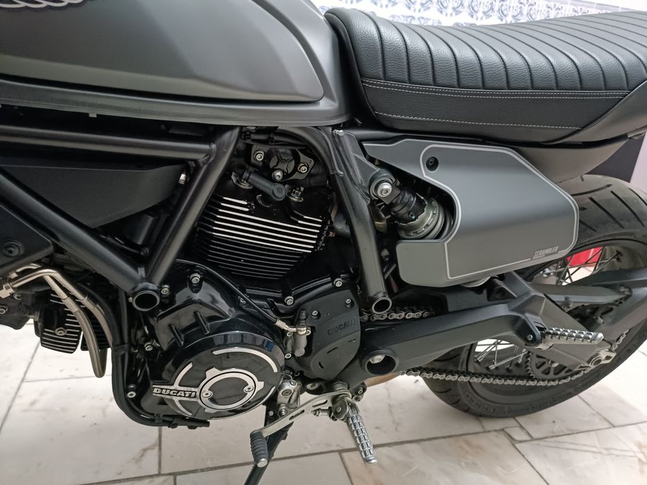 Ducati Scrambler Nightshift 2021