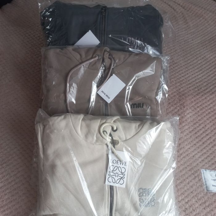 Костюм женский Miu Miu    M ,L