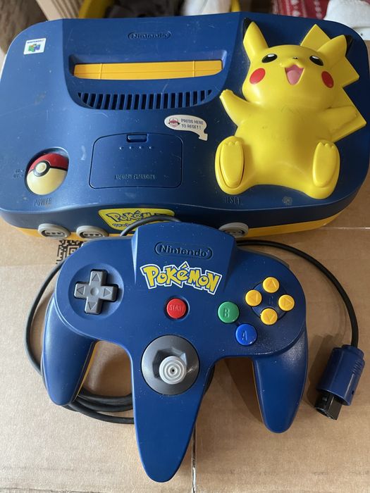 おもちゃ NINTENDO64 Редкая приставка Nintendo 64 pokemon edition: 14 500 грн