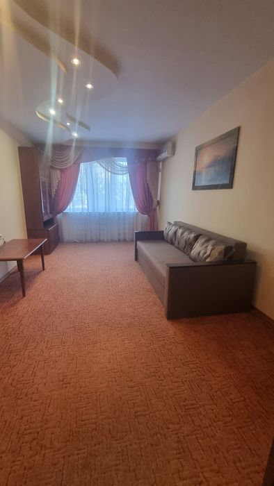 Продаж 4х кімнатної квартири мікрорайон Сонячний