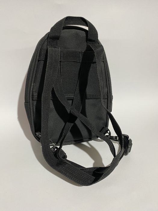 Nintendo Gameboy Advance SP carrying case/backpack