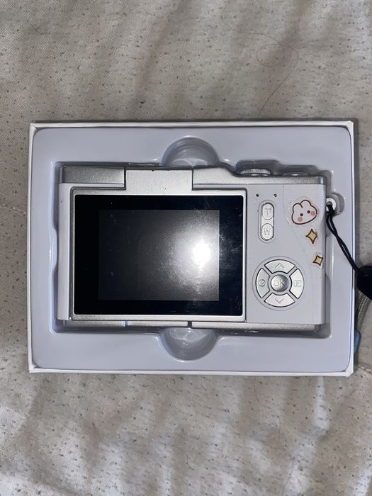 Camera Digital Da Amazon com carregador e cartao SD
