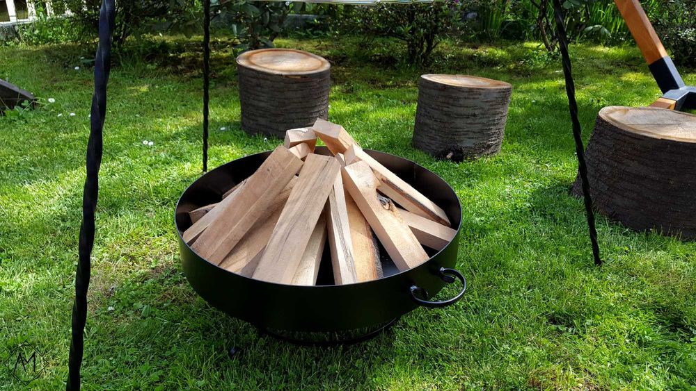 Grill ogrodowy TRÓJNÓG