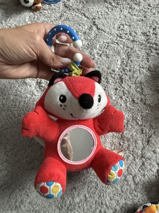 Брязкальця, підвіски, розвиваючі іграшки fisher price