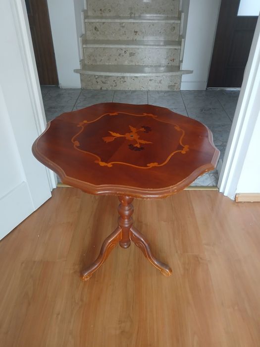 Stolik kawowy intarsjowany