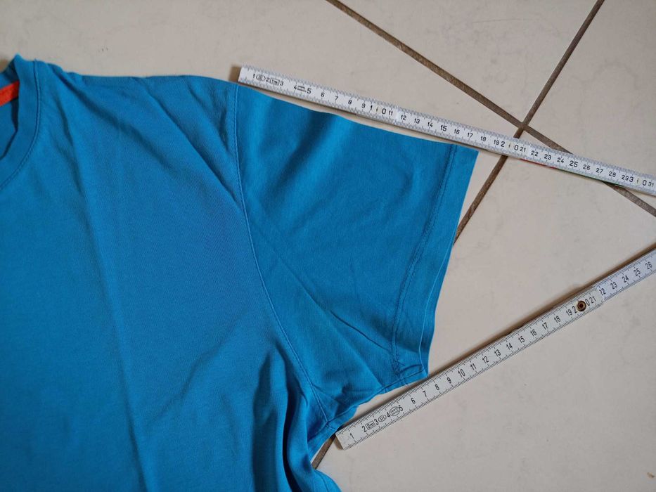 t-shirt firmy Cedar Word State rozm M