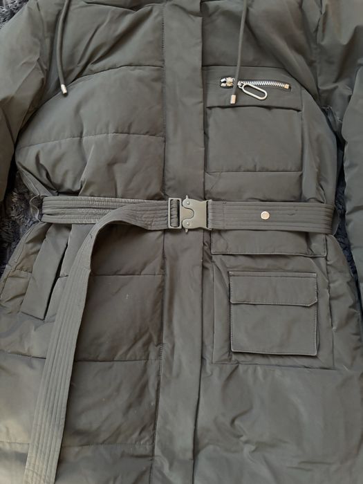 Продам жіночу куртку пуховик