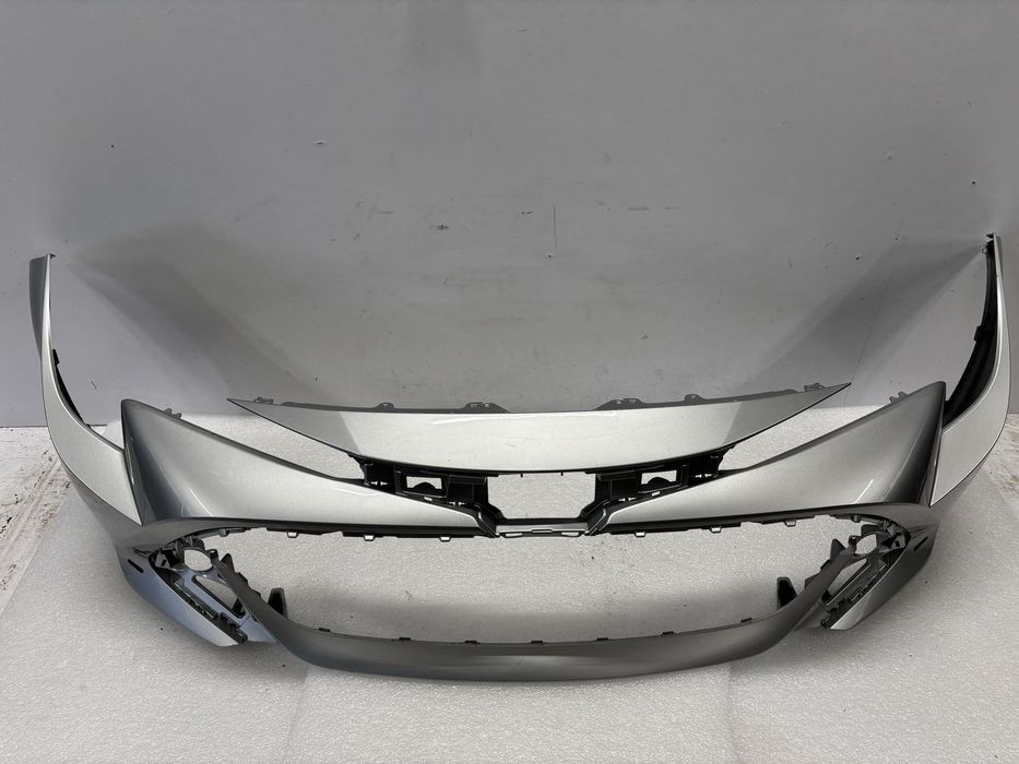 Toyota Corolla E21 HB kombi lift 22- zderzak przedni przód