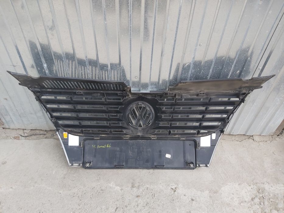 Atrapa Grill Passat B6