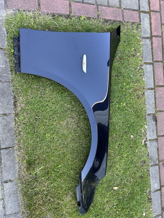 Blotnik prawy BMW e60 LCI Carbonschwarzz