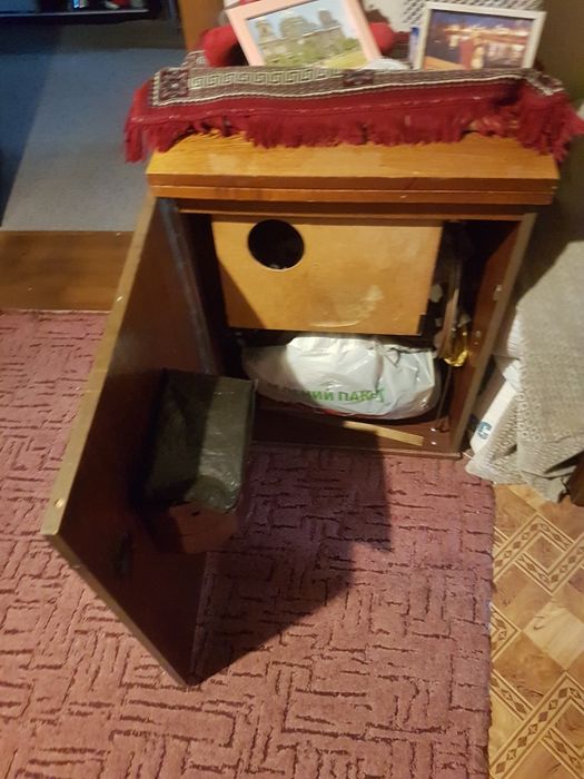 Продам швейная машинка Чайка ножная