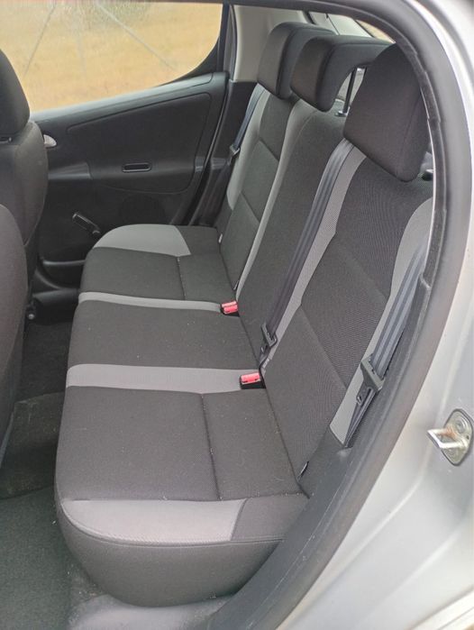 Peugeot 207 rok 2009