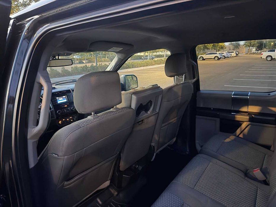 Ford F-150 XLT      2015