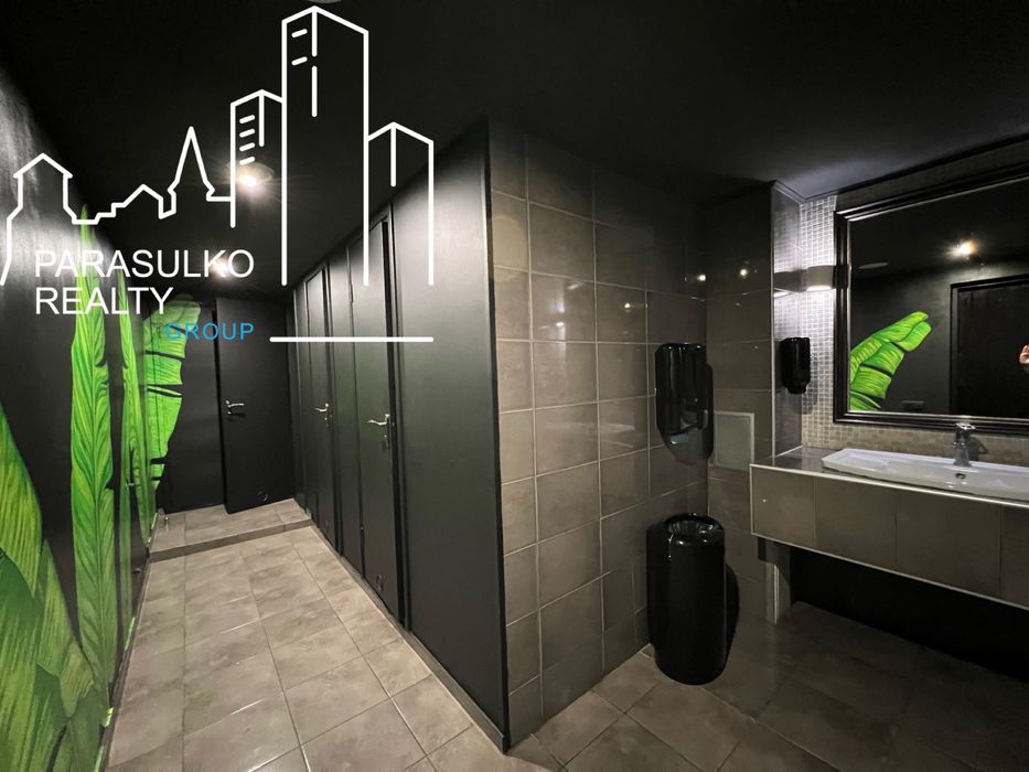 Шикарне приміщення вільного призначення в центрі міста!