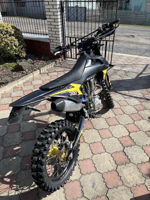 Продам кові адванс 300