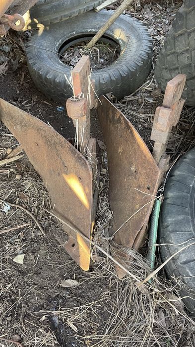 Плуг до трактора