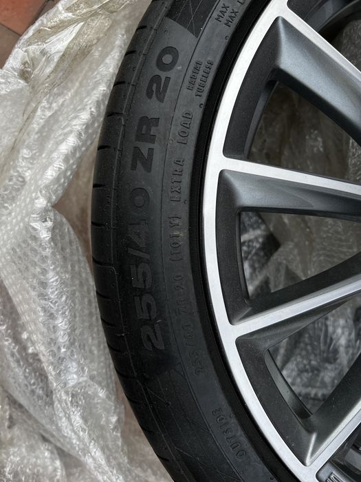 Комплект різношироких коліс Mercedes s-class w223